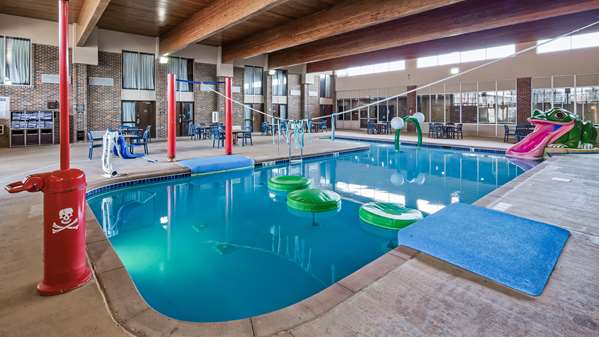 Pool - Best Western Ramkota Hotel Aberdeen