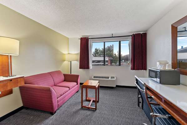 - Ramada Hotel Cedar City - I-15, Exit 59