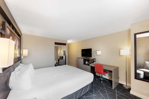  - Best Western Plus Austin Central Hotel - I-35, Exit 238A