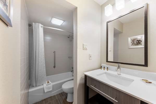  - Best Western Plus Austin Central Hotel - I-35, Exit 238A