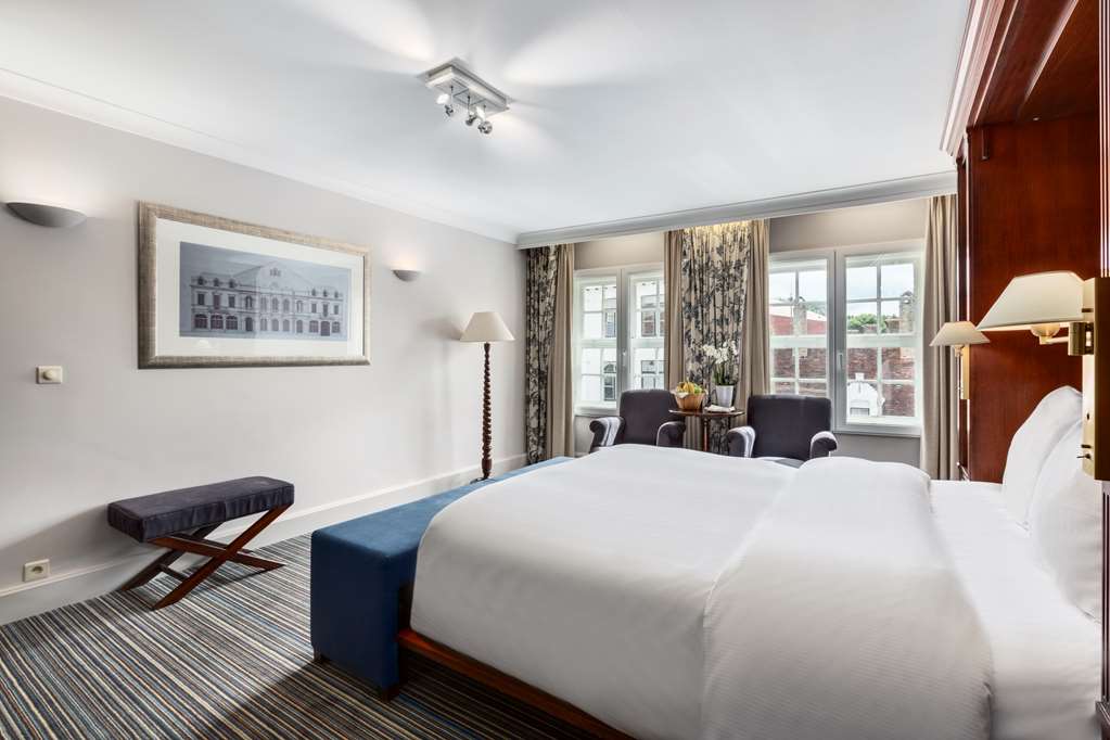 NH BRUGGE-guestroom-Guest Room,On-Site.jpg