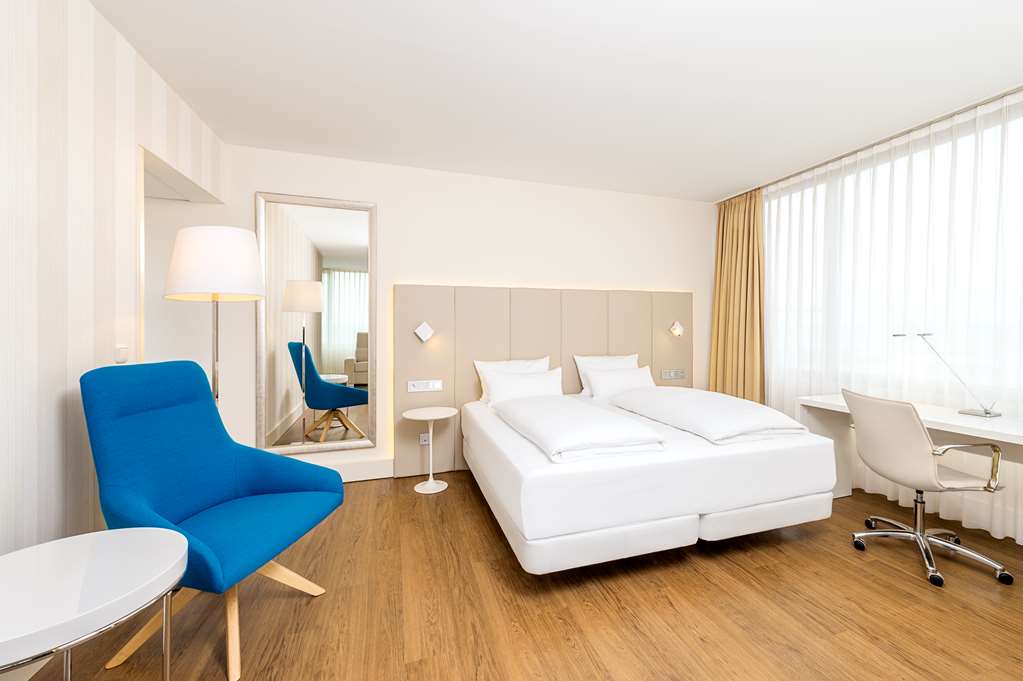 NH ERLANGEN-guestroom-Guest Room,Suite,On-Site.jpg