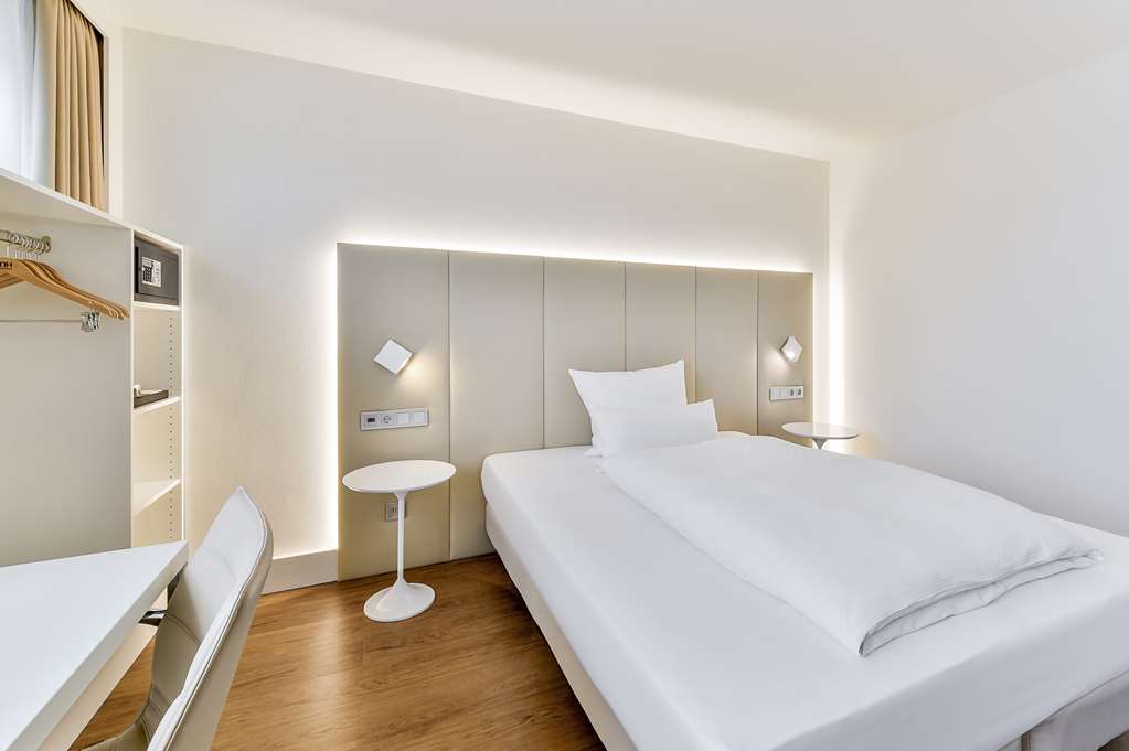 NH ERLANGEN-guestroom-Guest Room,On-Site.jpg