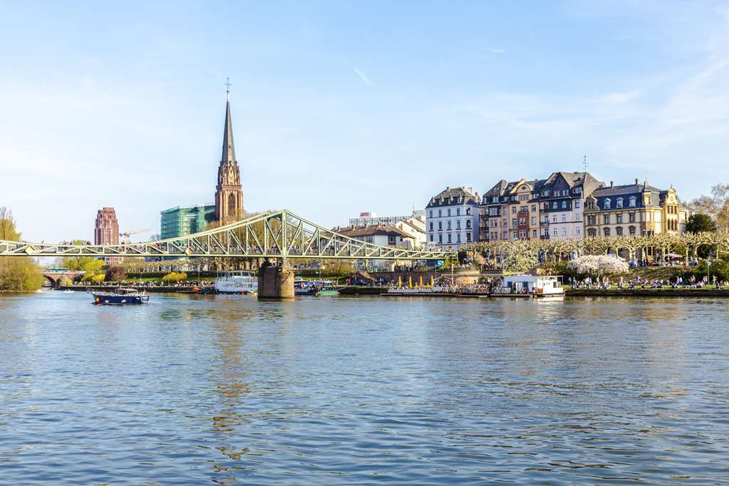 Avani Frankfurt City