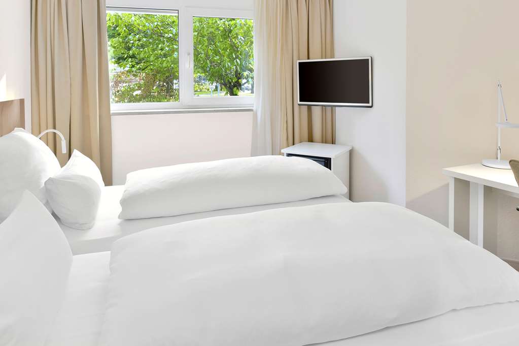 NH FUERTH NUERNBERG-guestroom-Guest Room,On-Site.jpg