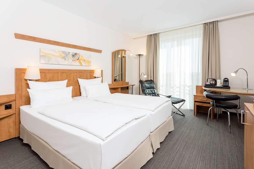 NH HAMBURG HORNER RENNBAHN-guestroom-Guest Room,On-Site.jpg