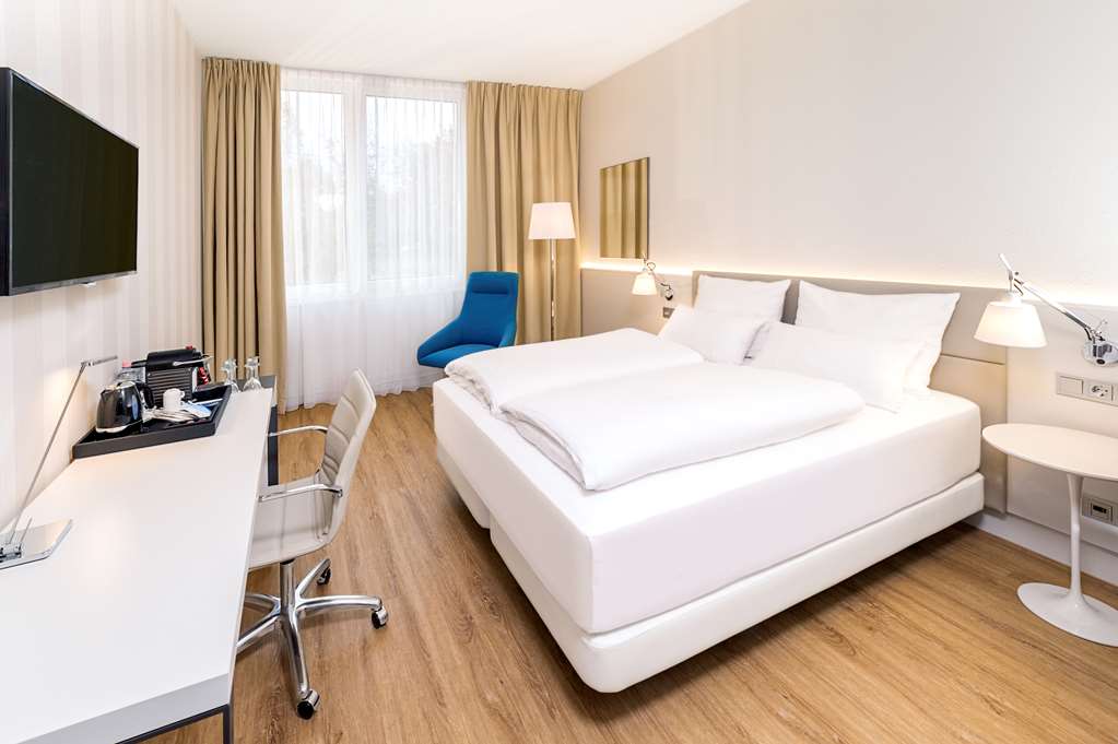 NH WEINHEIM-guestroom-Guest Room,On-Site.jpg