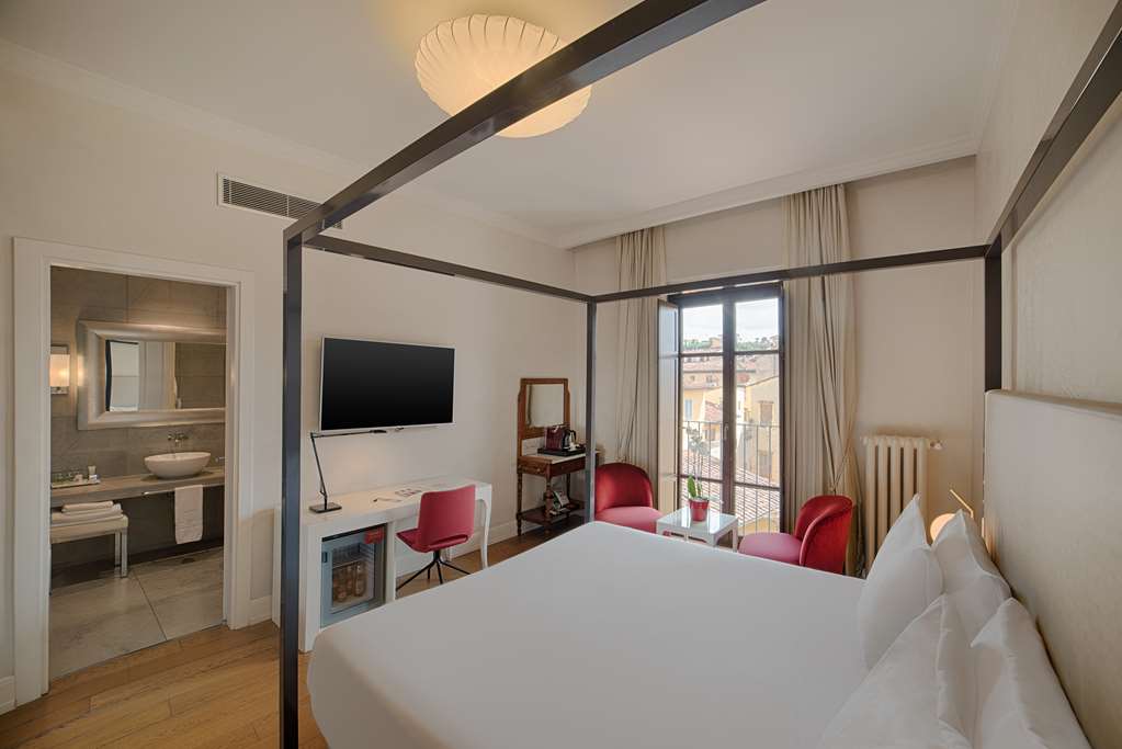 Guest photo
