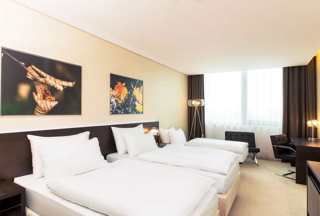 Hotel NH Bratislava Gate One