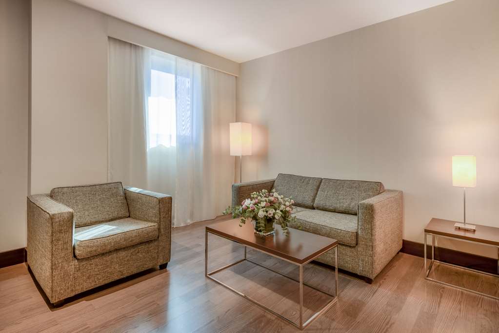 NH CAMPO DE GIBRALTAR-guestroom-Guest Room,Suite,On-Site.jpg