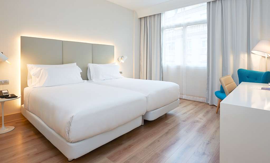 NH BILBAO DEUSTO-guestroom-Guest Room,On-Site.jpg
