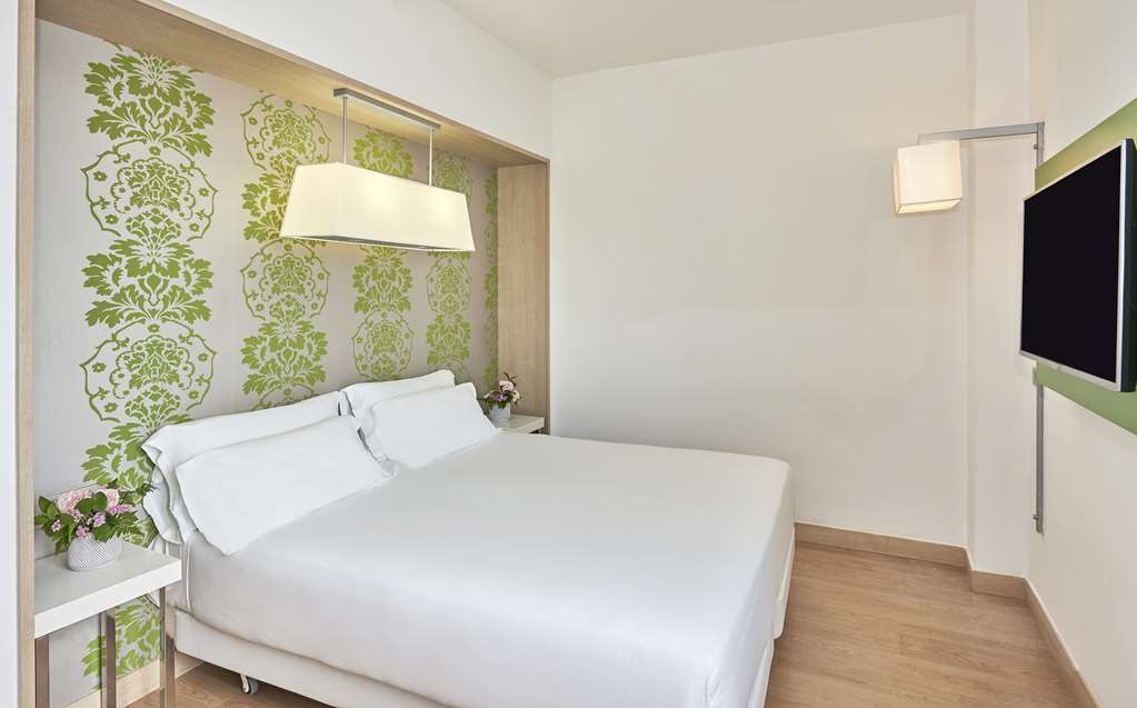 NH CAMPO CARTAGENA-guestroom-Guest Room,Suite,On-Site.jpg