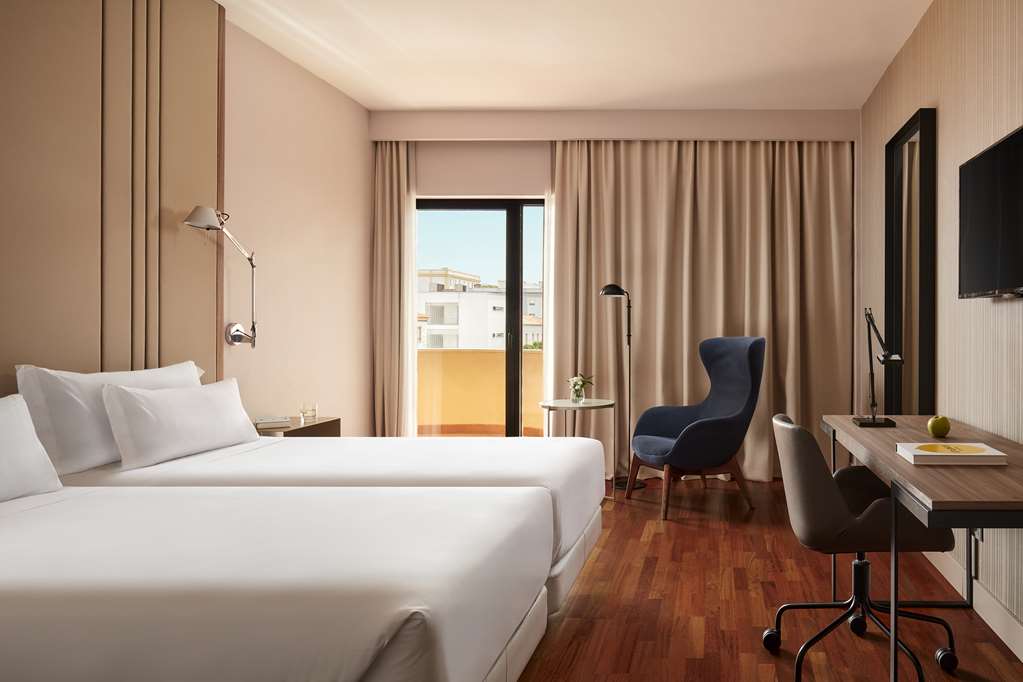 NH LUZ HUELVA-guestroom-Guest Room,On-Site.jpg