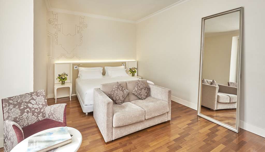 Guest photo