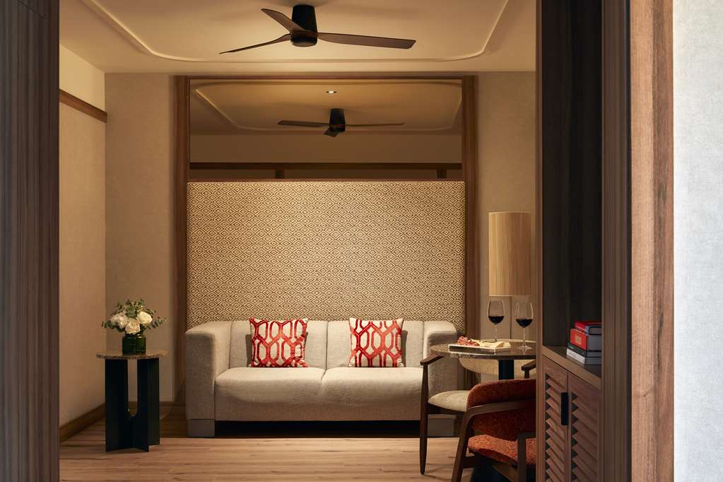 NH COLLETION MARBELLA-guestroom-Guest Room,Suite,On-Site.jpg