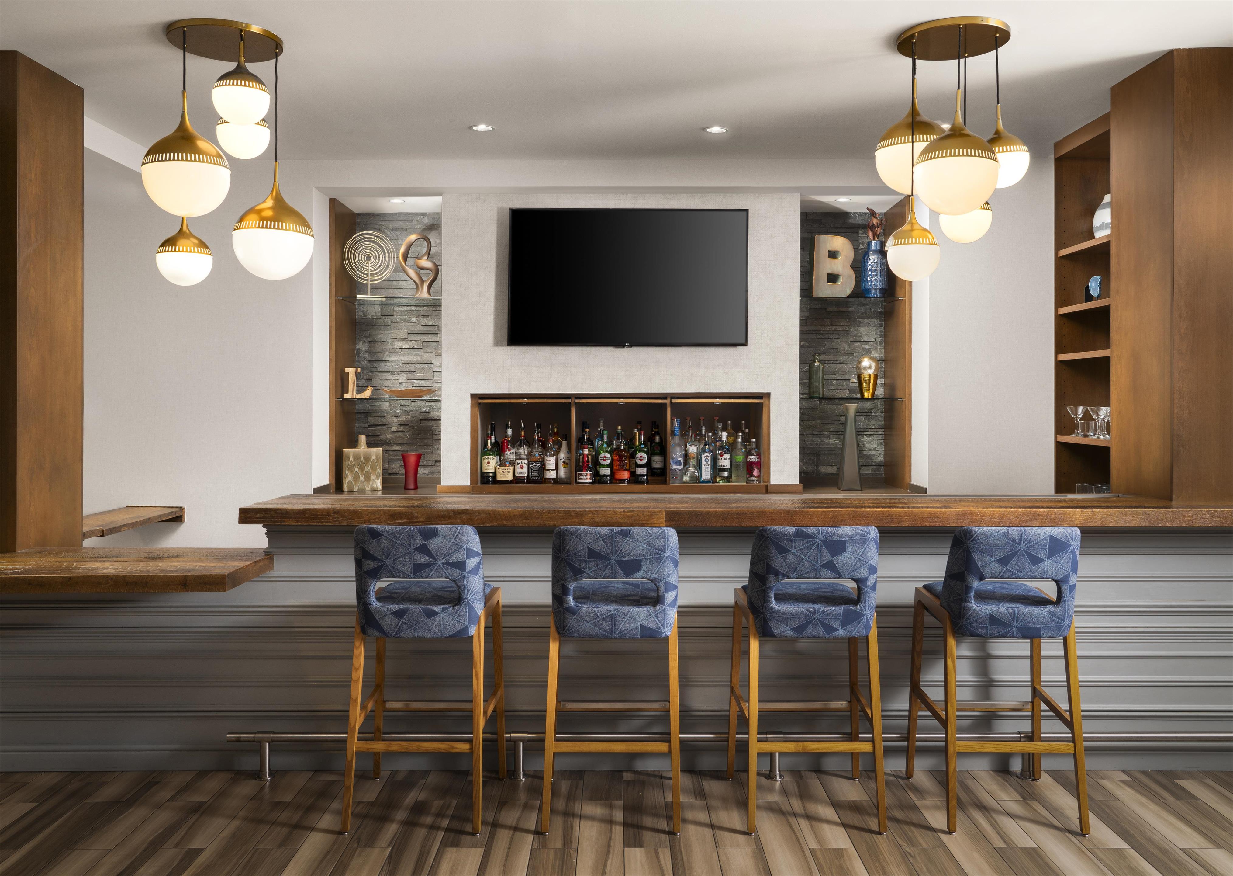 Lobby | Homewood Suites by Hilton Boston Brookline-Longwood Medical