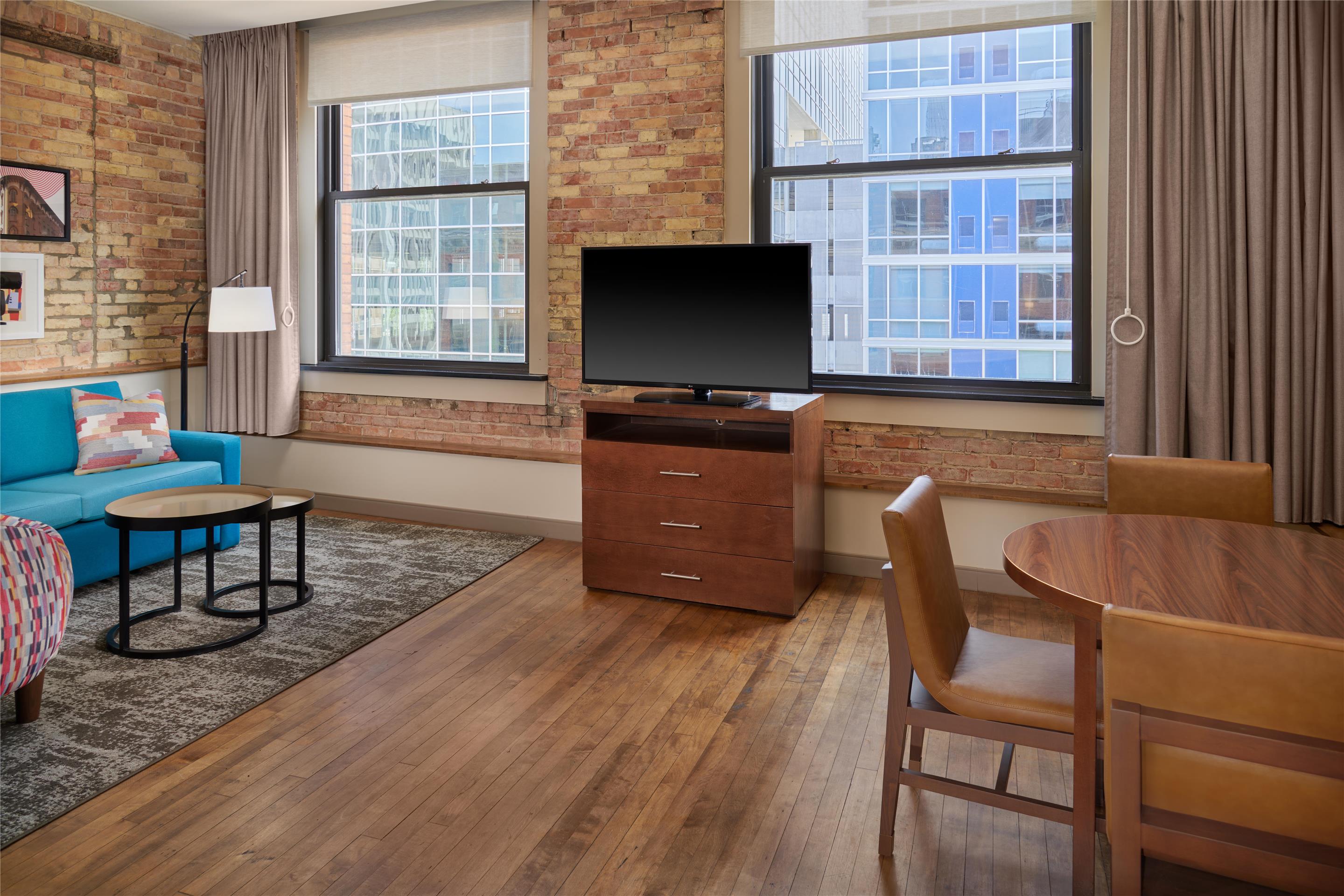 Guest room