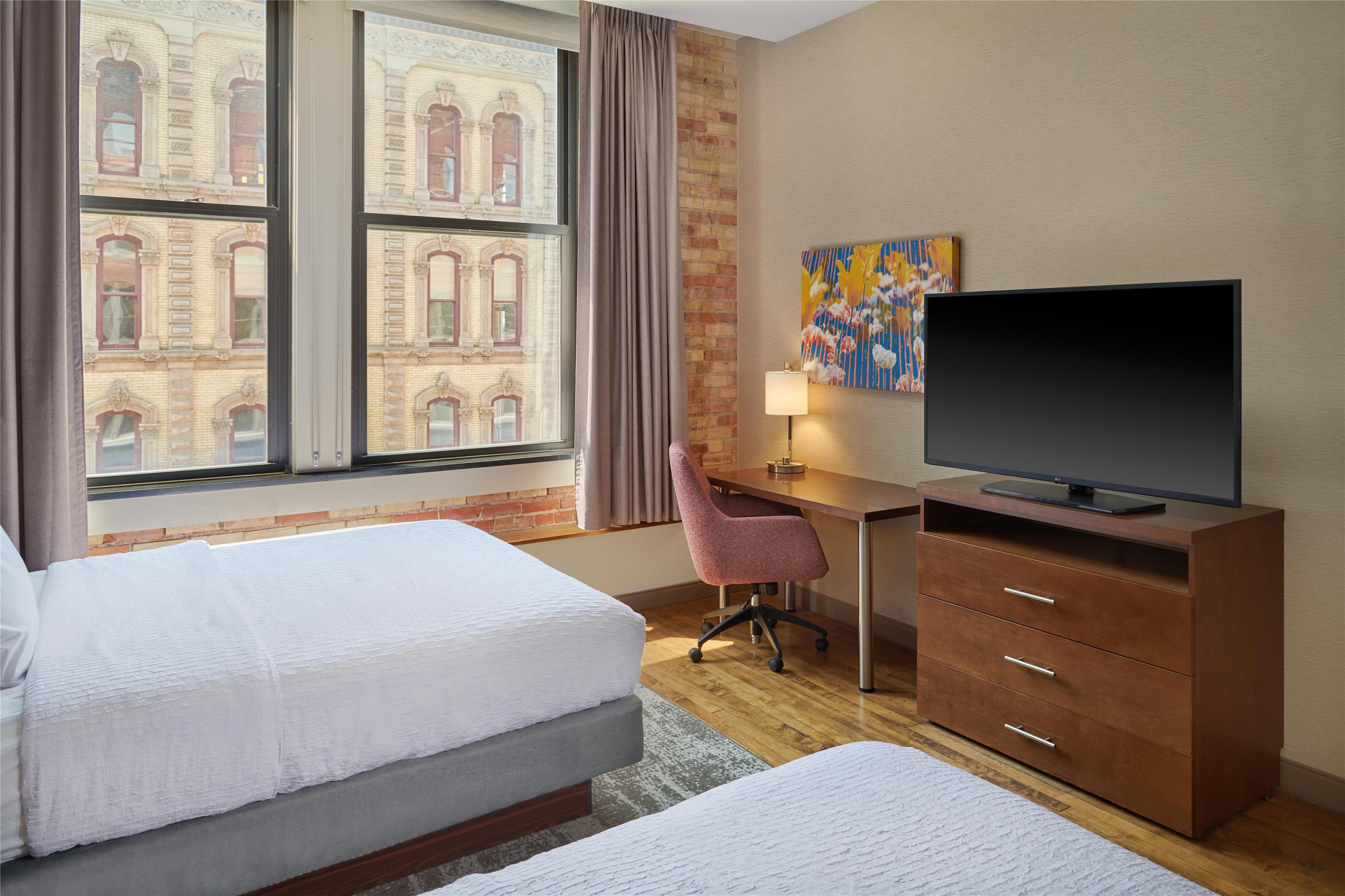 Guest room