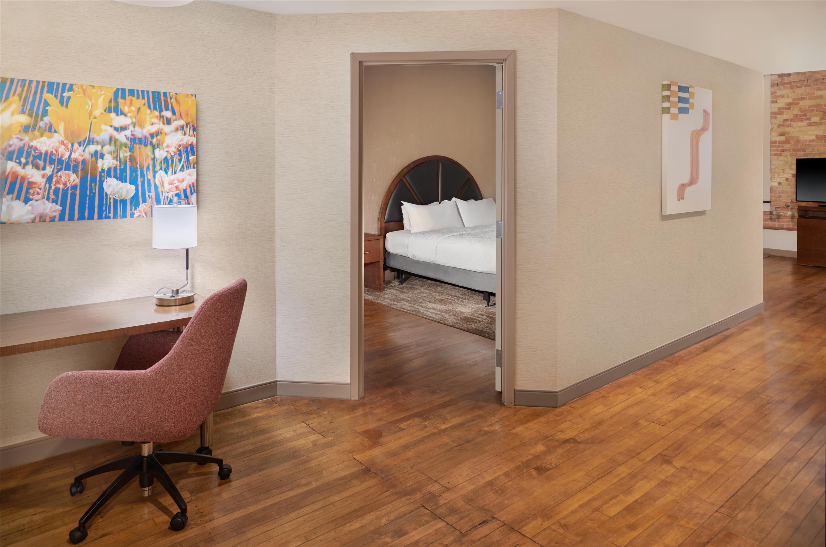 Guest room