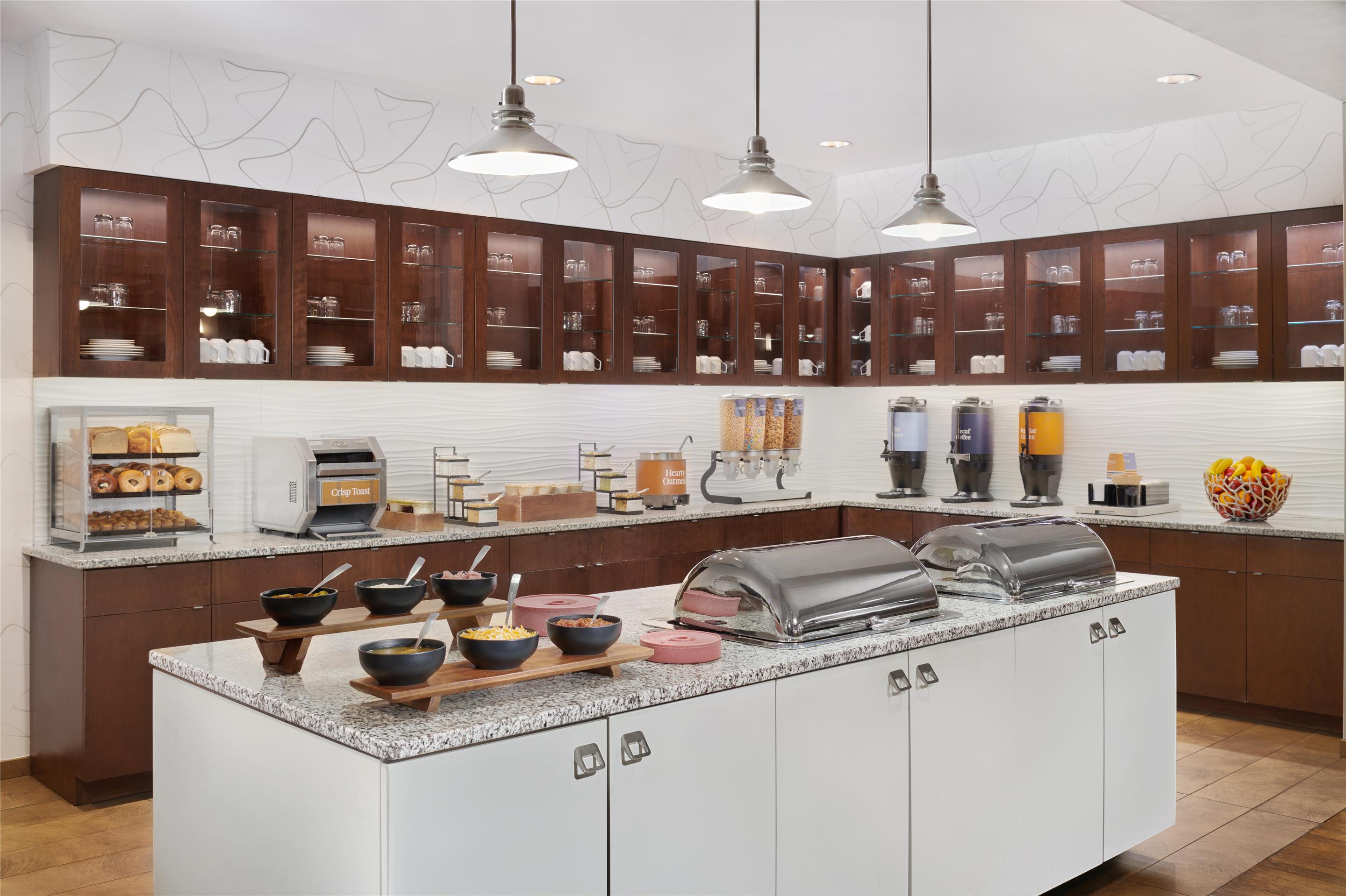 Breakfast Area | Homewood Suites by Hilton Grand Rapids Downtown