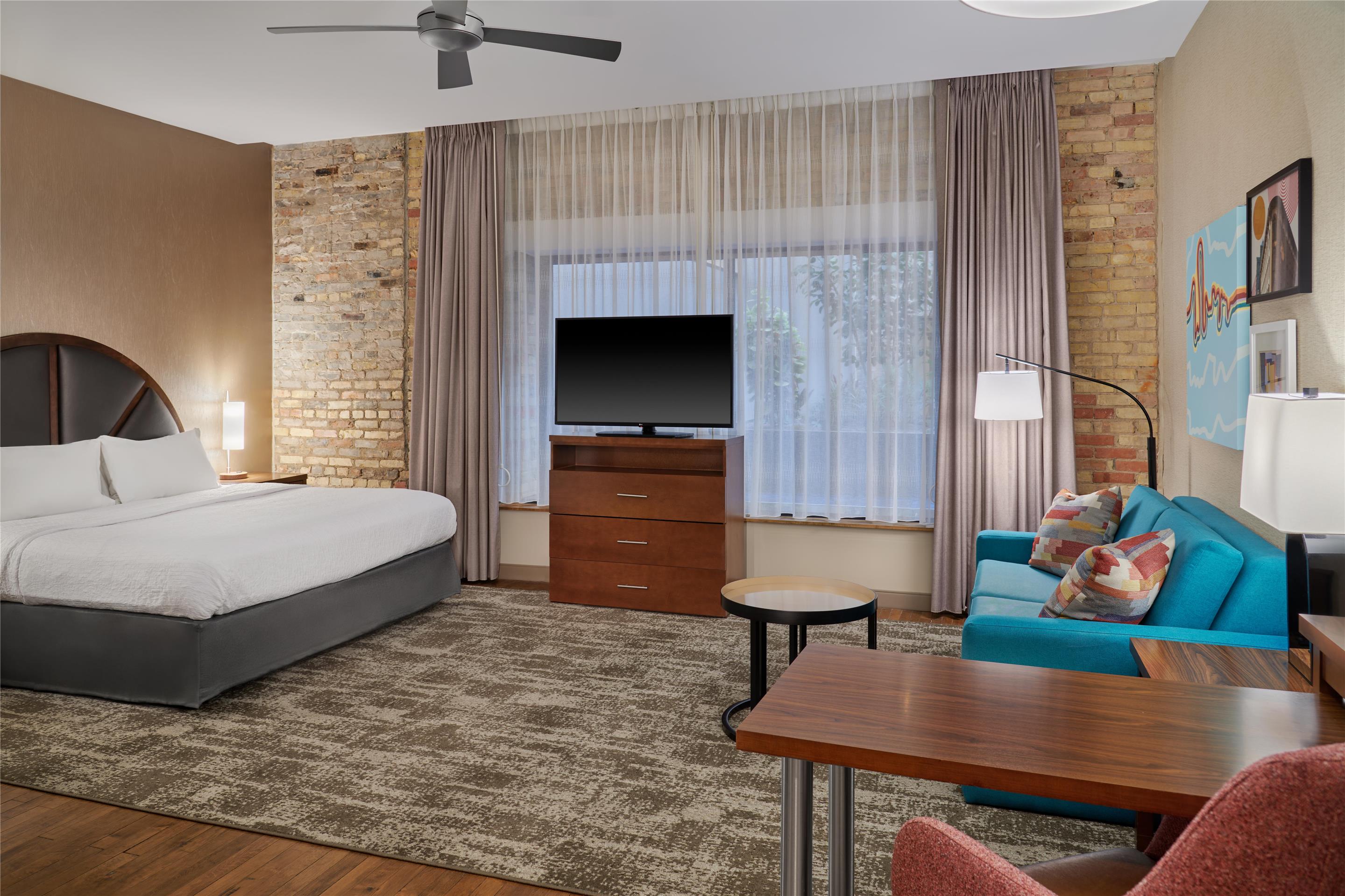 Guest room
