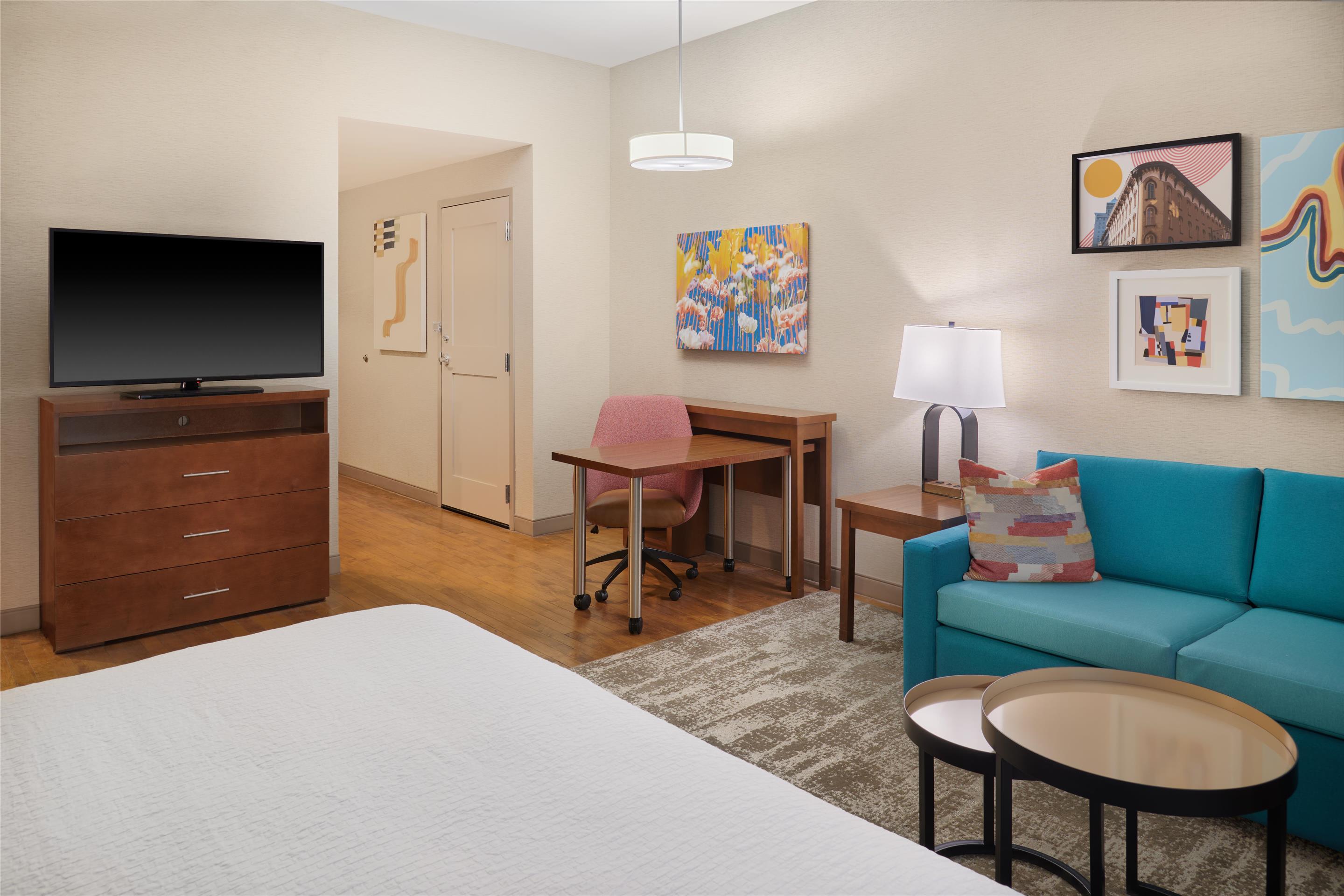 Guest room