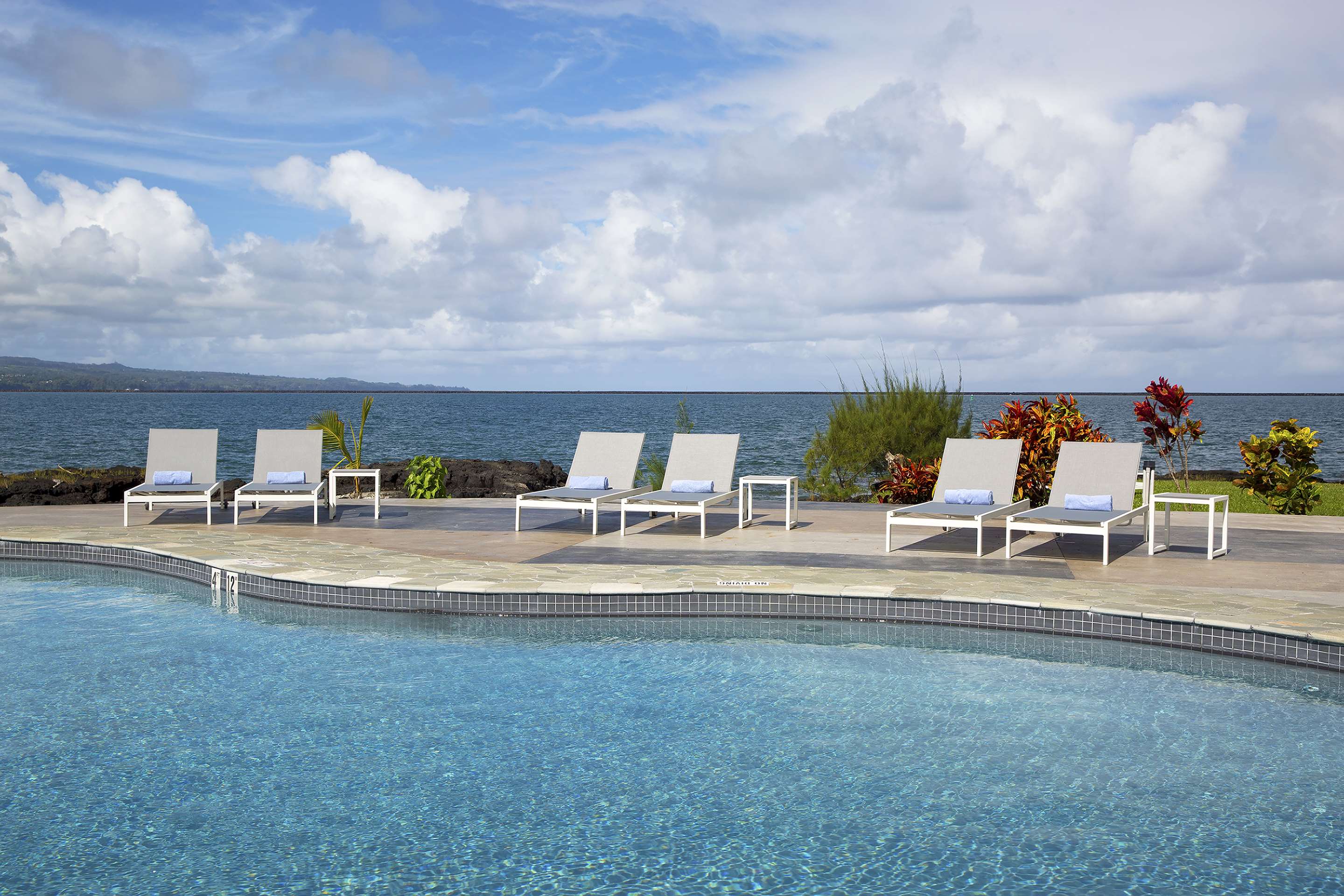 Pool | Grand Naniloa Hotel Hilo - a Doubletree by Hilton