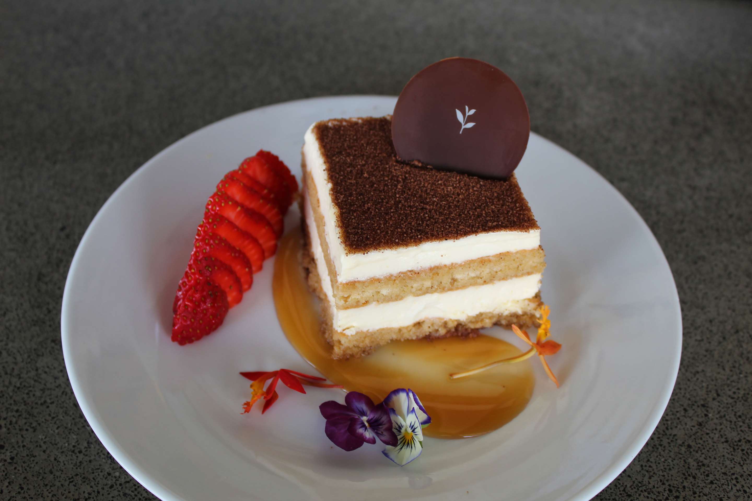 Restaurant | Grand Naniloa Hotel Hilo - a Doubletree by Hilton