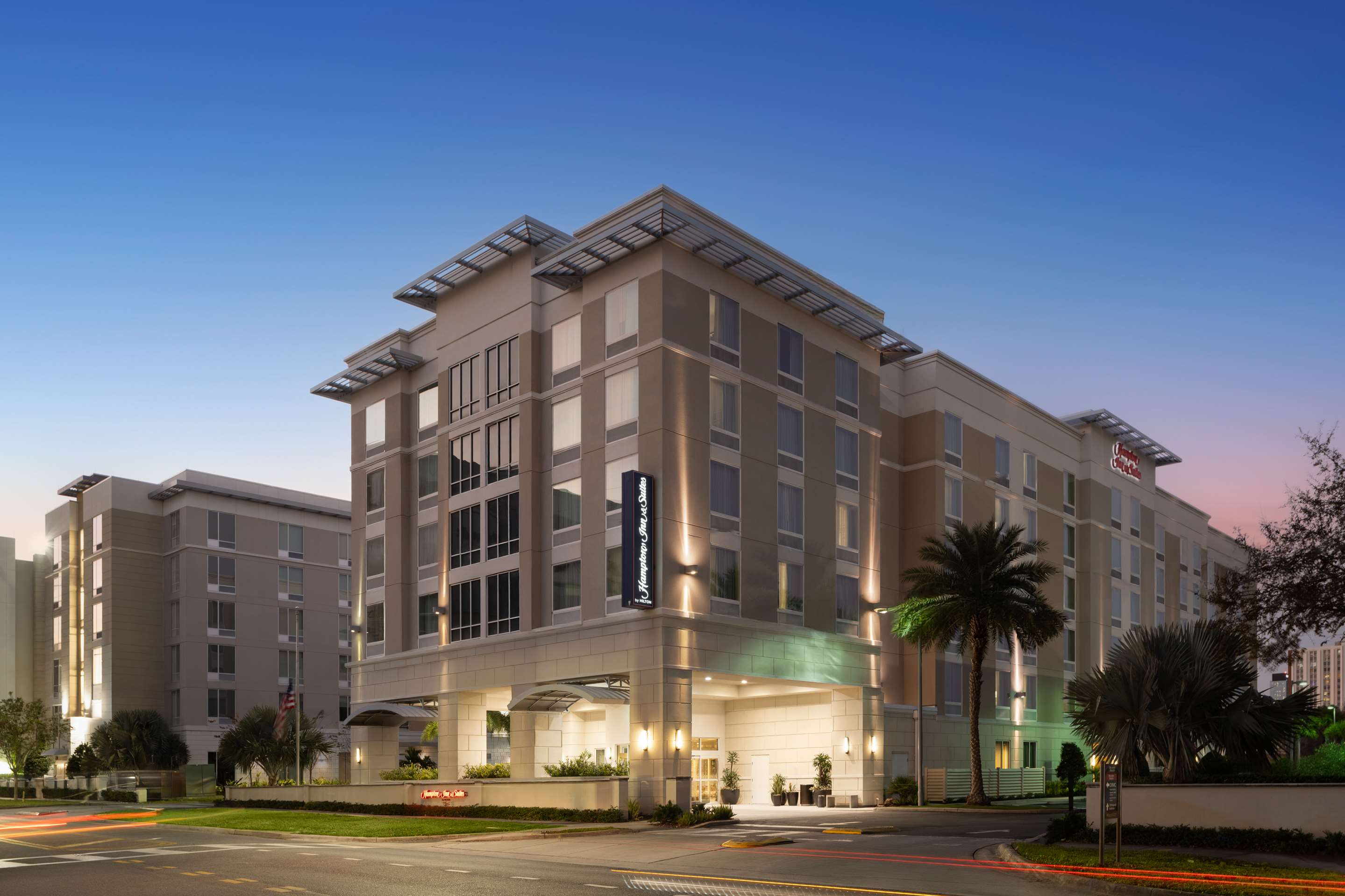 Exterior | Hampton Inn & Suites Orlando/Downtown South - Medical Center