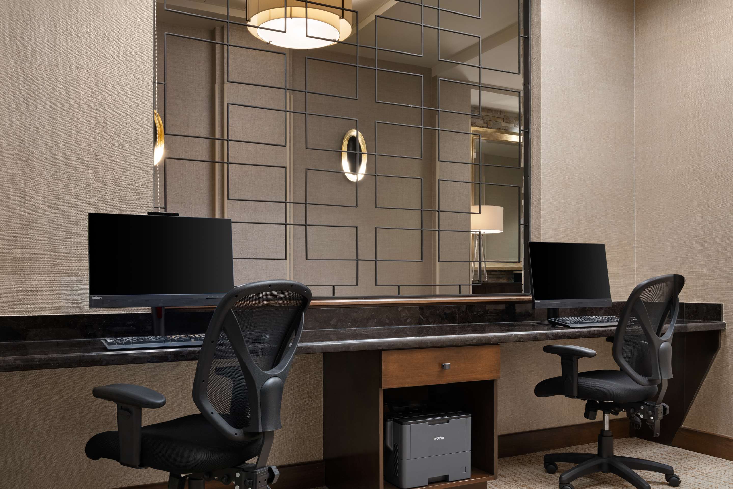 Business Center | Hampton Inn & Suites Orlando/Downtown South - Medical Center