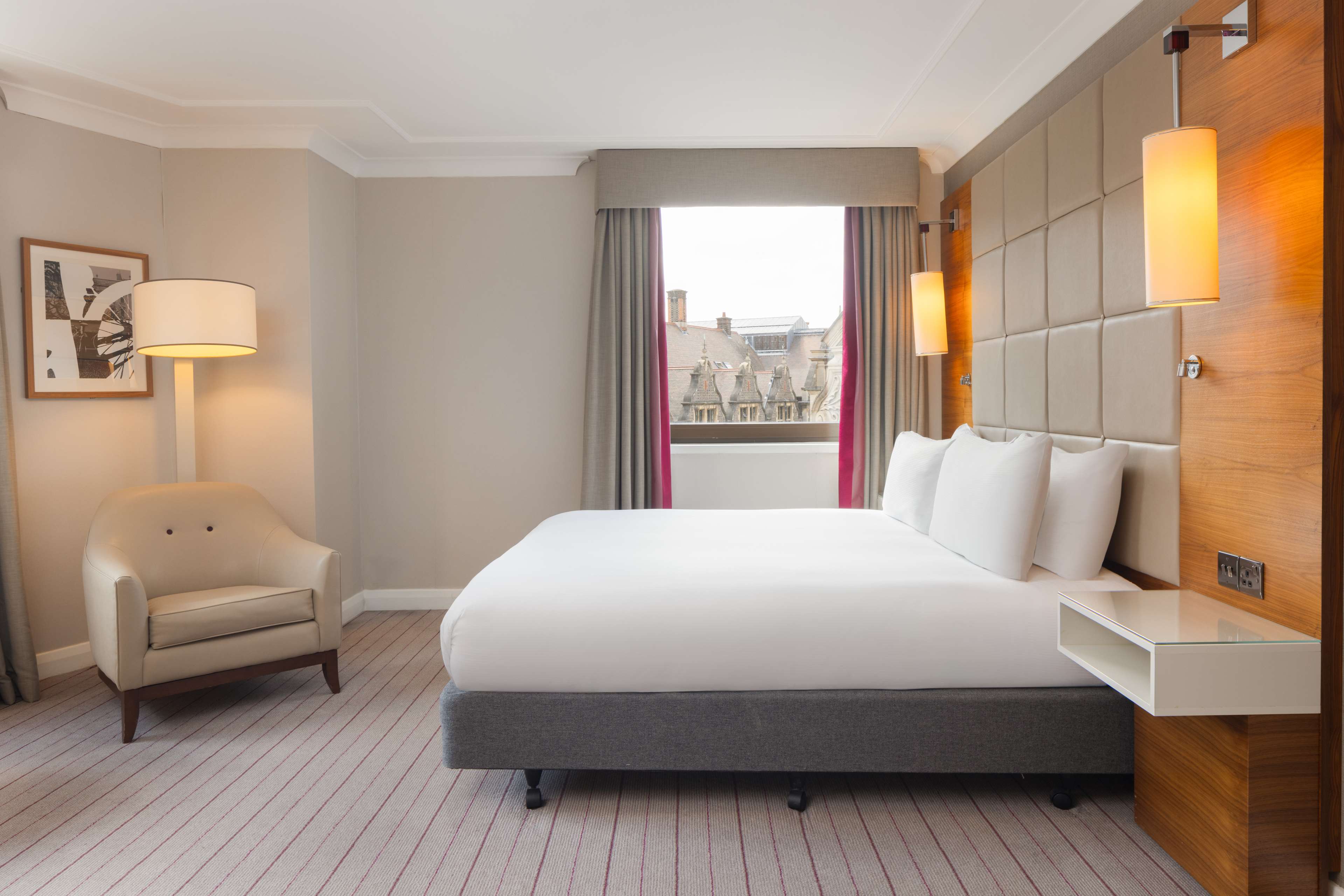 Hilton Cambridge City Centre Room Type - KING CORNER EXECUTIVE ROOM