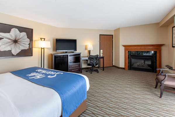  - Days Inn Petoskey