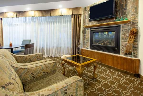  - Days Inn Petoskey
