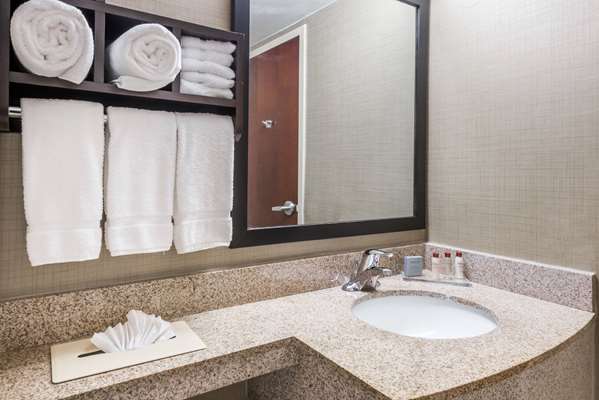  - Wingate by Wyndham Hotel Springfield - I-95 & I-495, Exit 169
