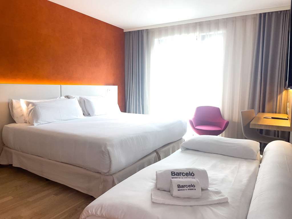 Guest photo