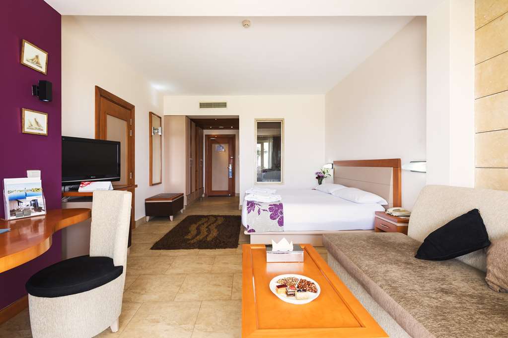 BARCELO TIRAN SHARM-guestroom-Guest Room,On-Site.jpg