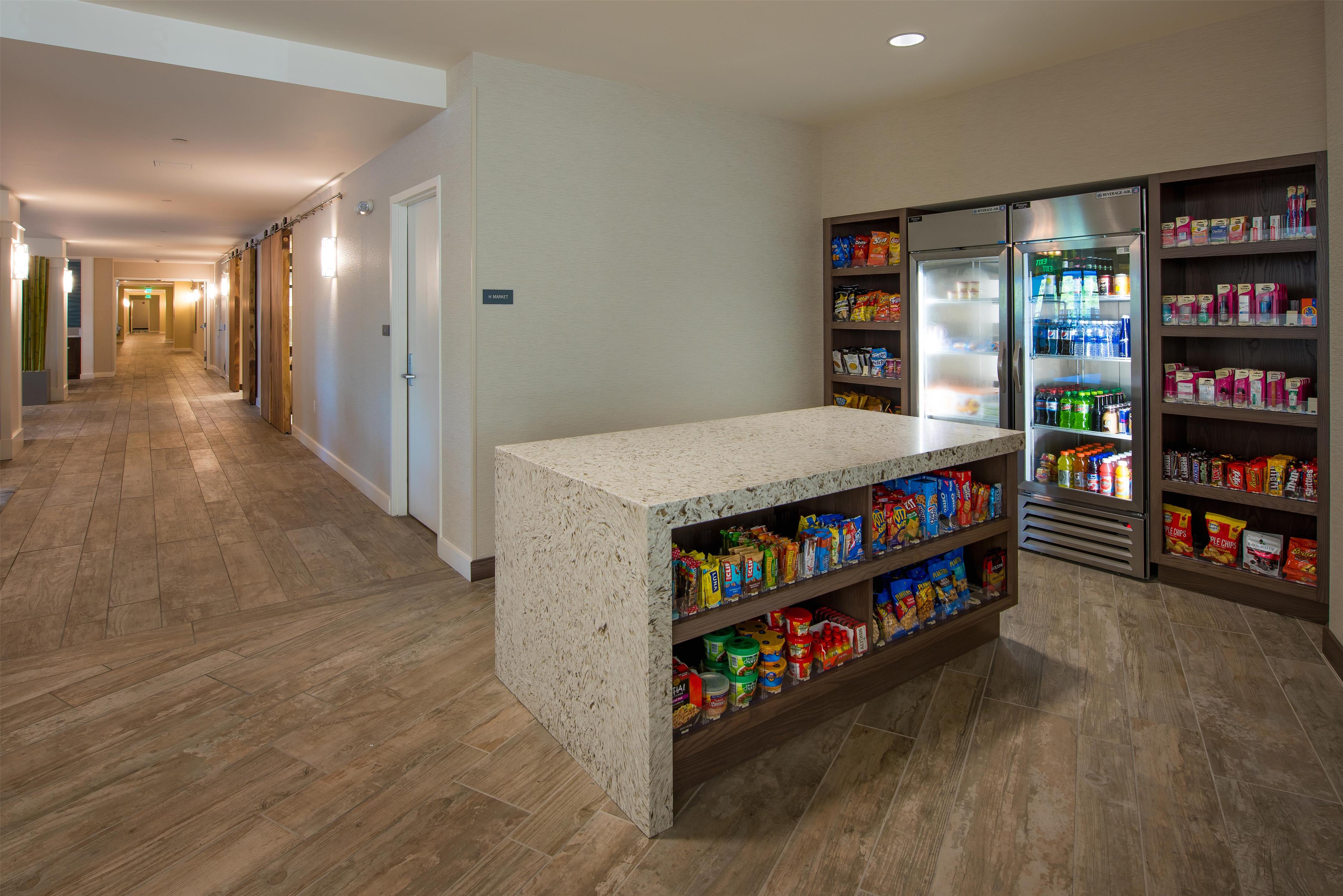 Lobby | Hyatt House Naples/5th Avenue