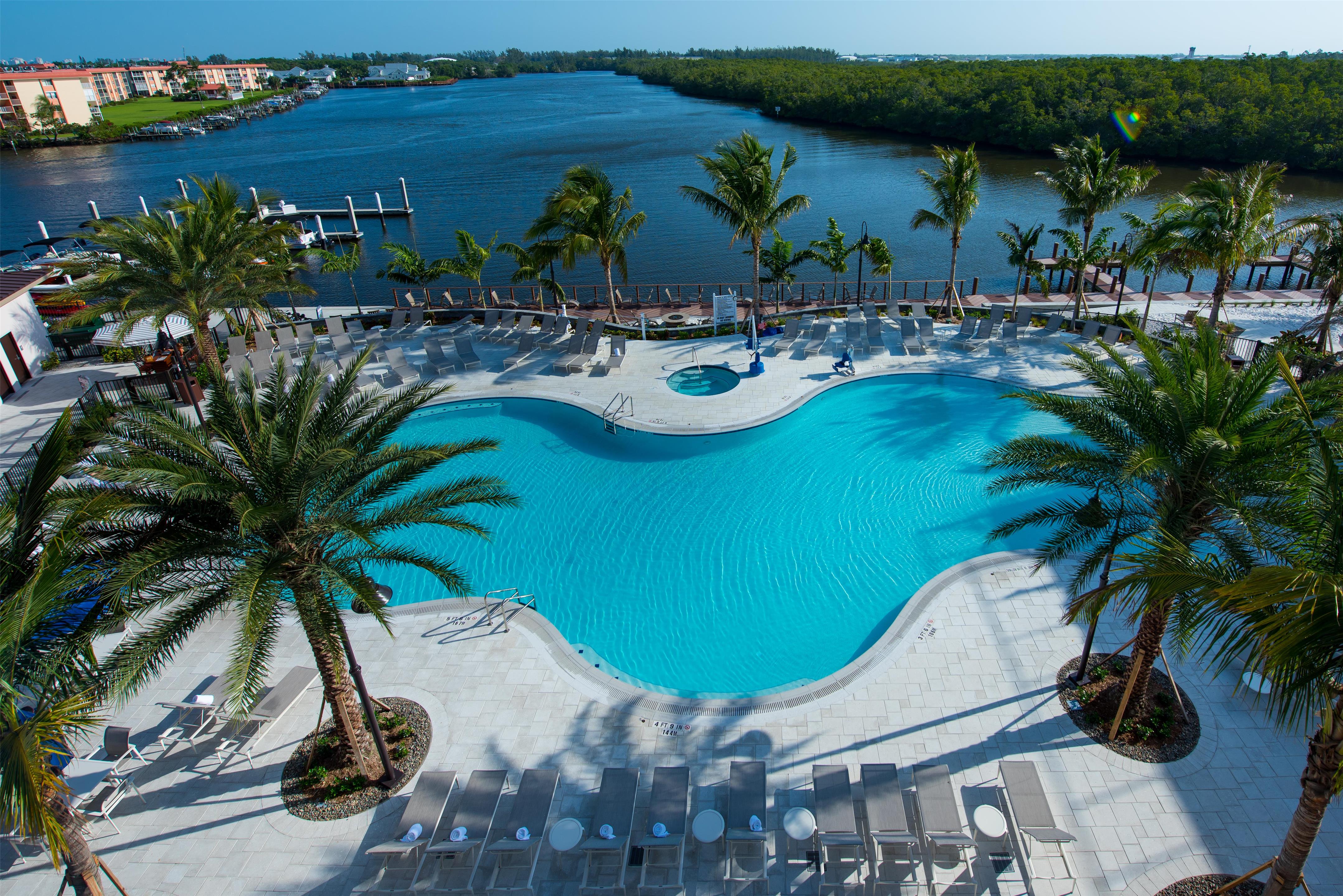 Pool | Hyatt House Naples/5th Avenue