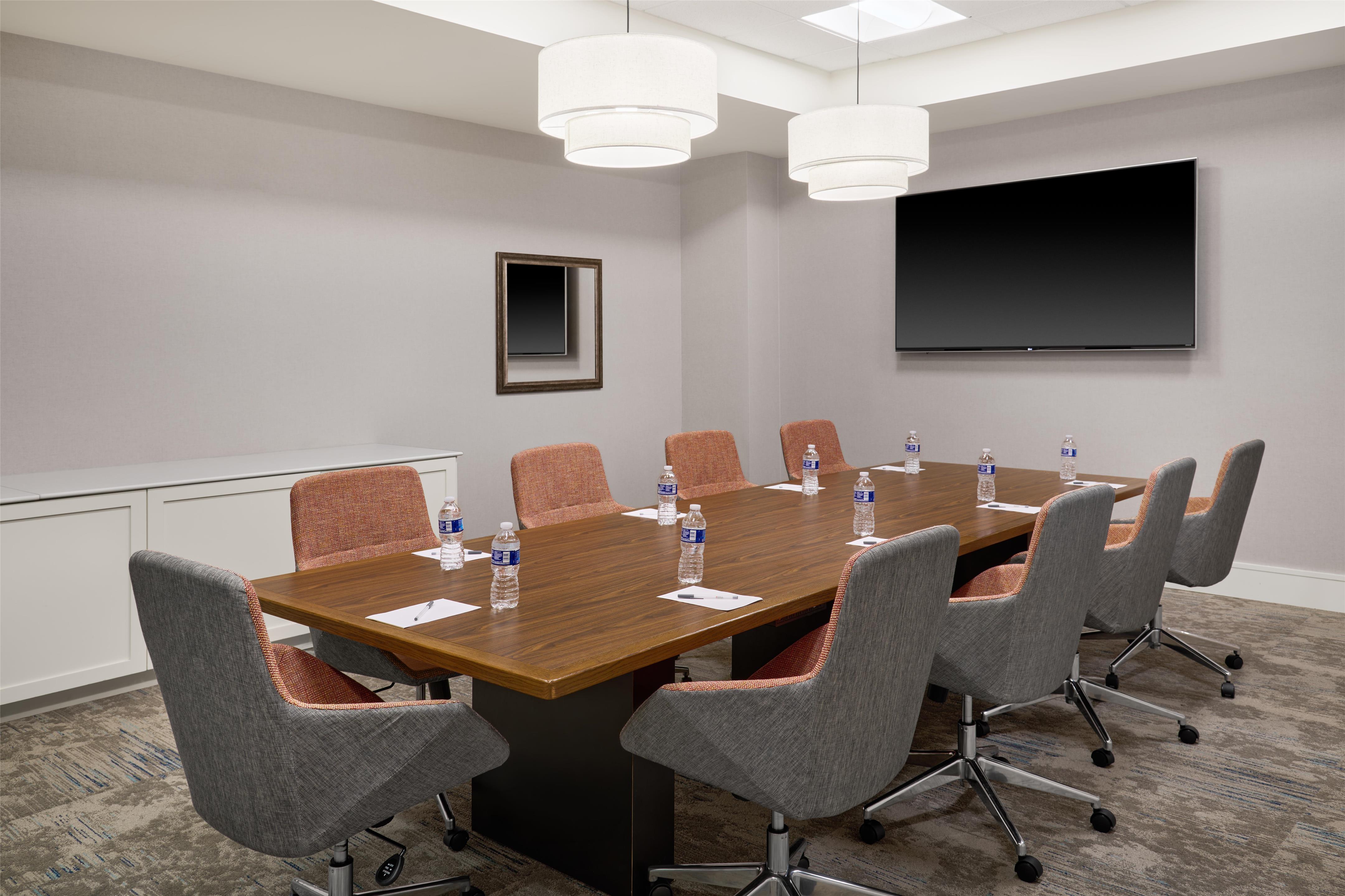 Meeting Room | Hilton Garden Inn Detroit Troy