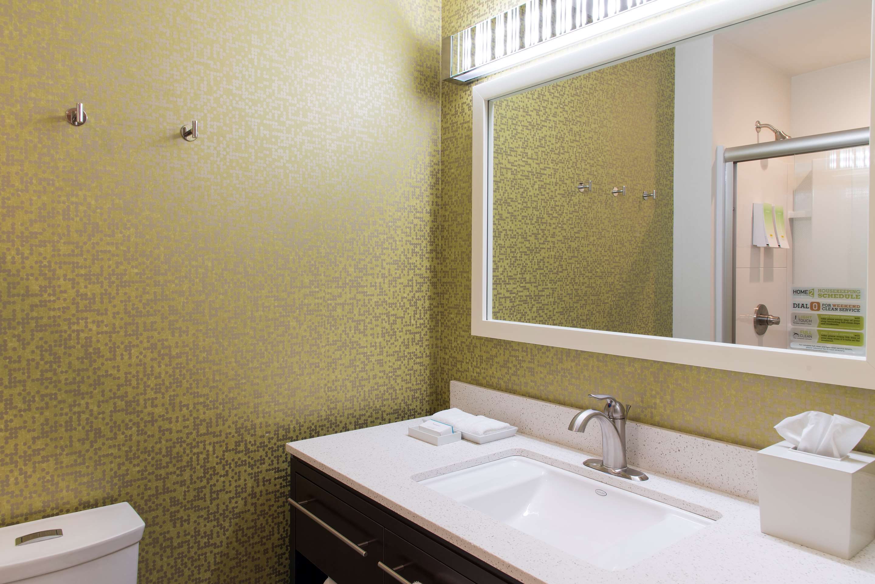 Guest room bath