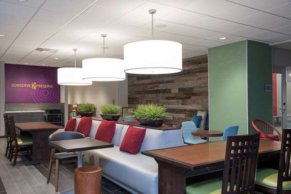  - Home2 Suites by Hilton Downtown Indianapolis