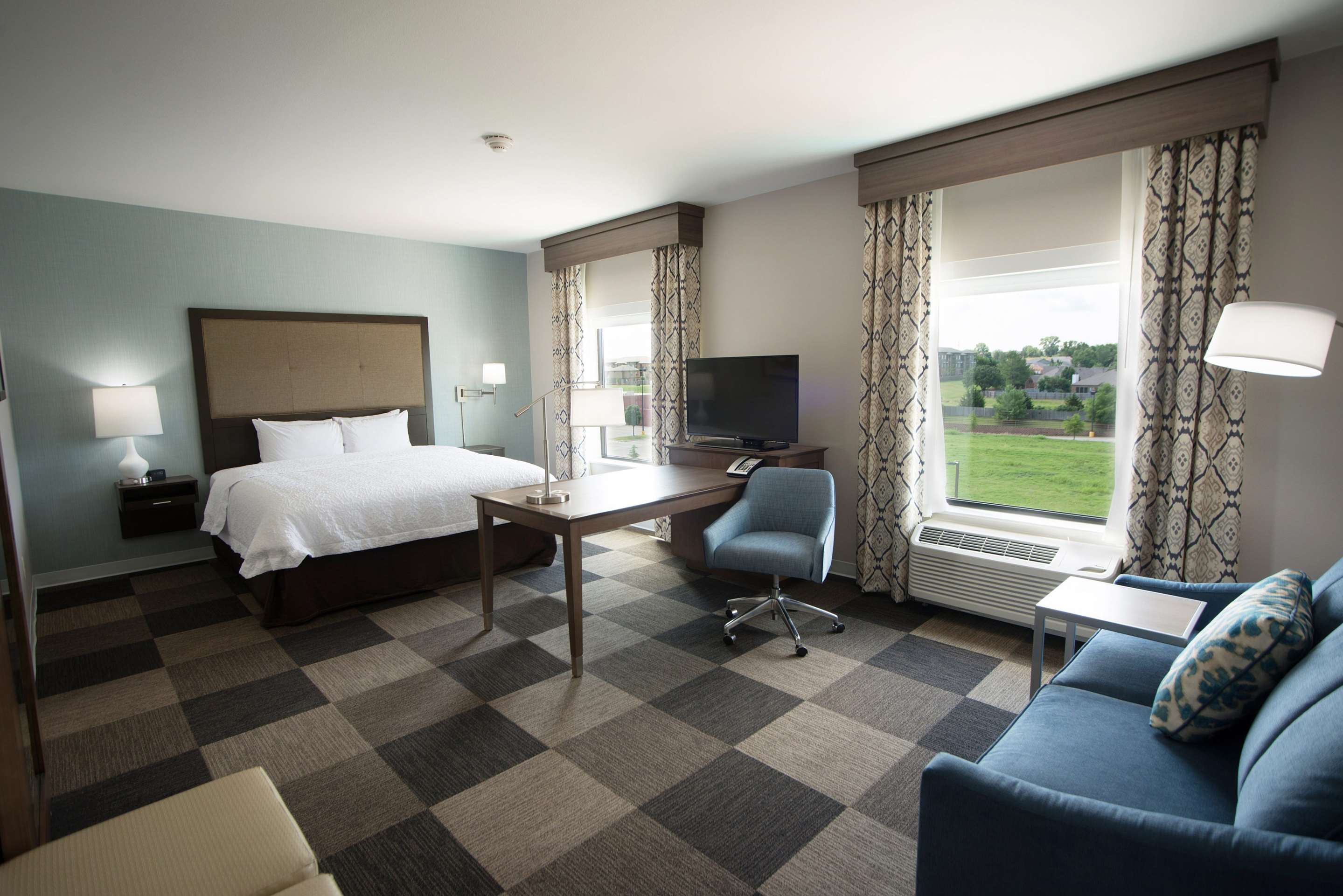 Guest room