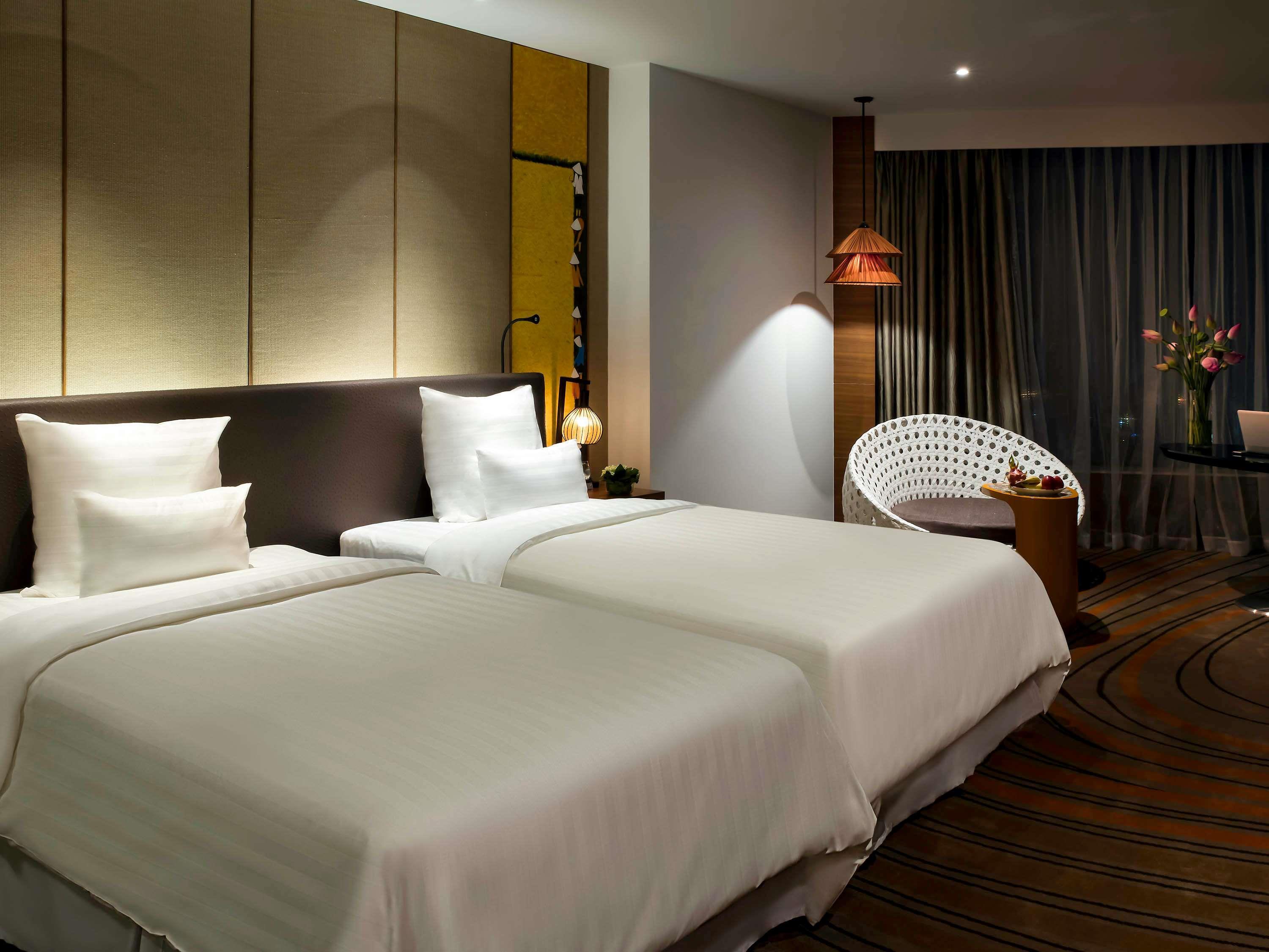PULLMAN VUNG TAU Room Type - DELUXE ROOM, 2 SINGLE SIZE BEDS, SEA VIEW