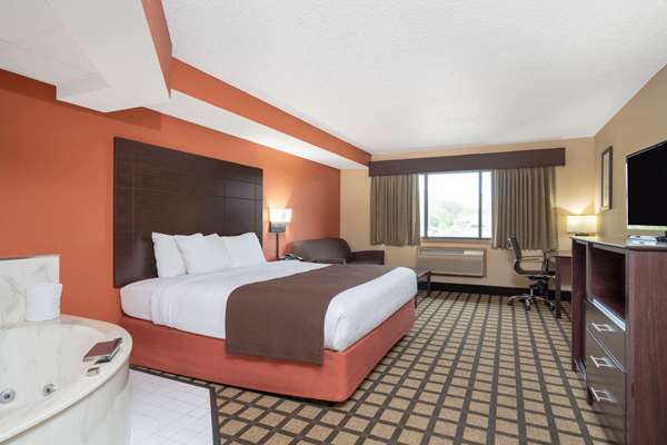 Suite - Baymont Inn & Suites Lakeville