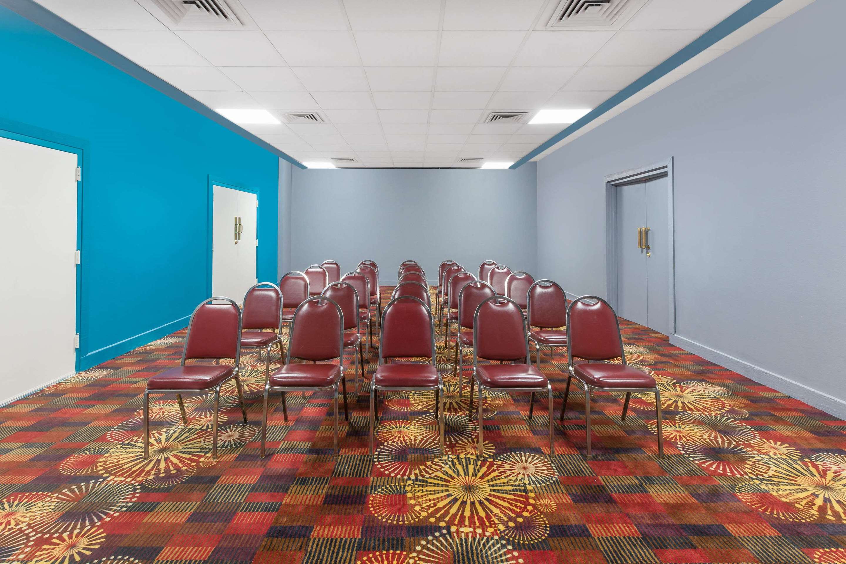 Meeting Room | Days Inn by Wyndham Uvalde