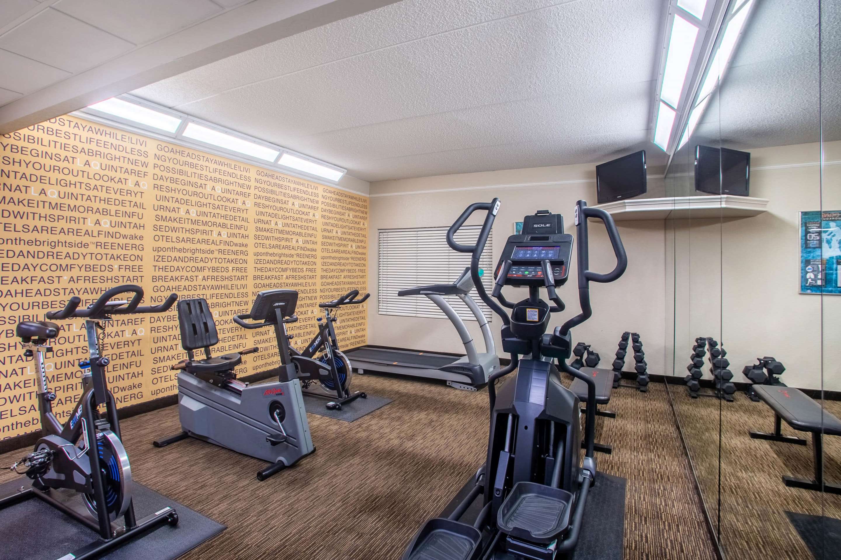 Health club | La Quinta Inn & Suites by Wyndham Charlotte Airport South