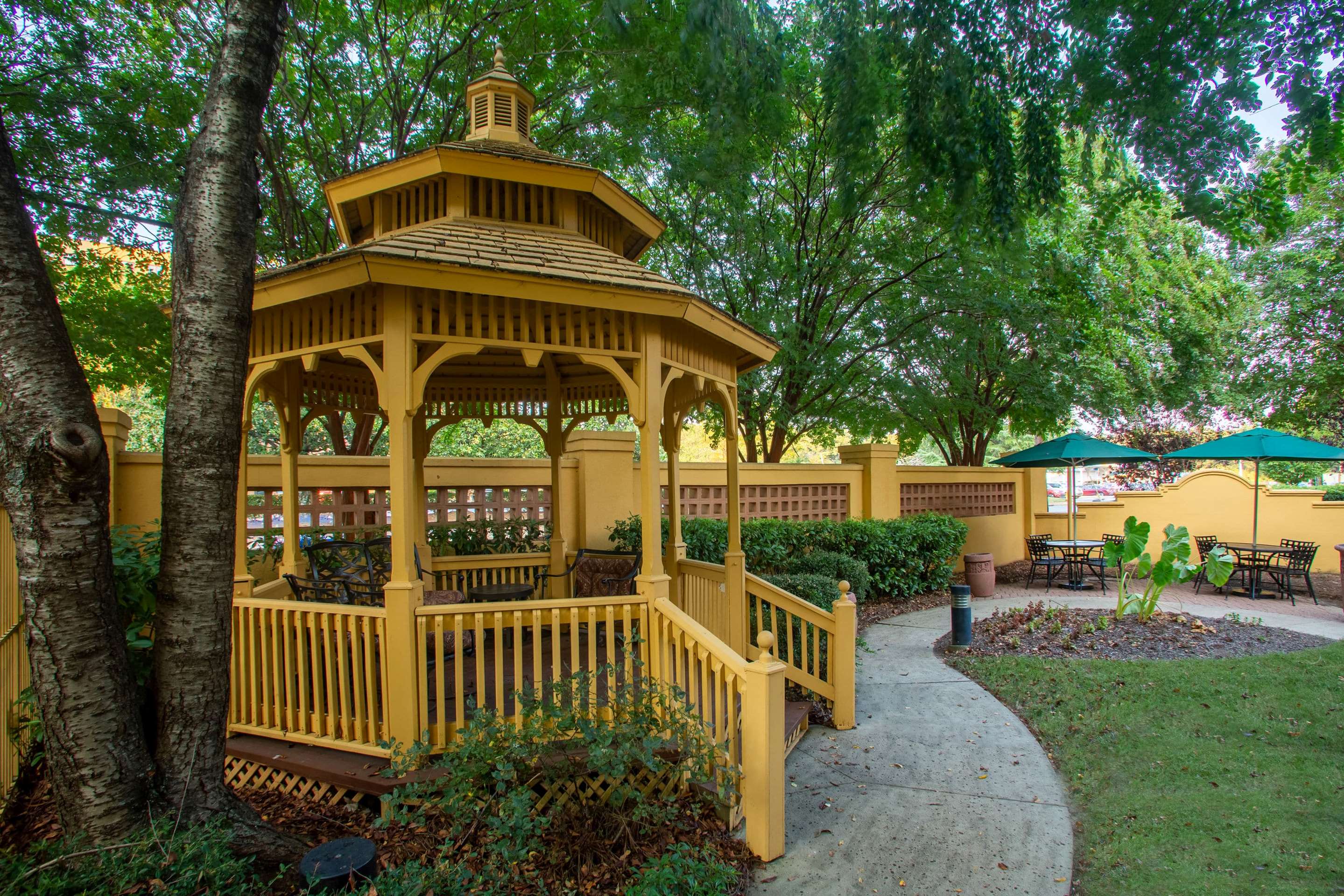 Property amenity | La Quinta Inn & Suites by Wyndham Charlotte Airport South