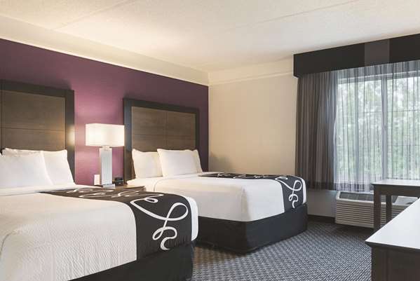  - La Quinta Inn & Suites Perimeter Atlanta