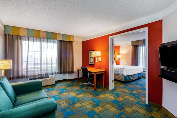 Suite - La Quinta Inn & Suites Fremont - I-880, Exit 13