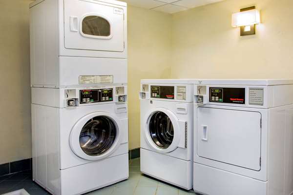 Amenities - La Quinta Inn & Suites Fremont - I-880, Exit 13